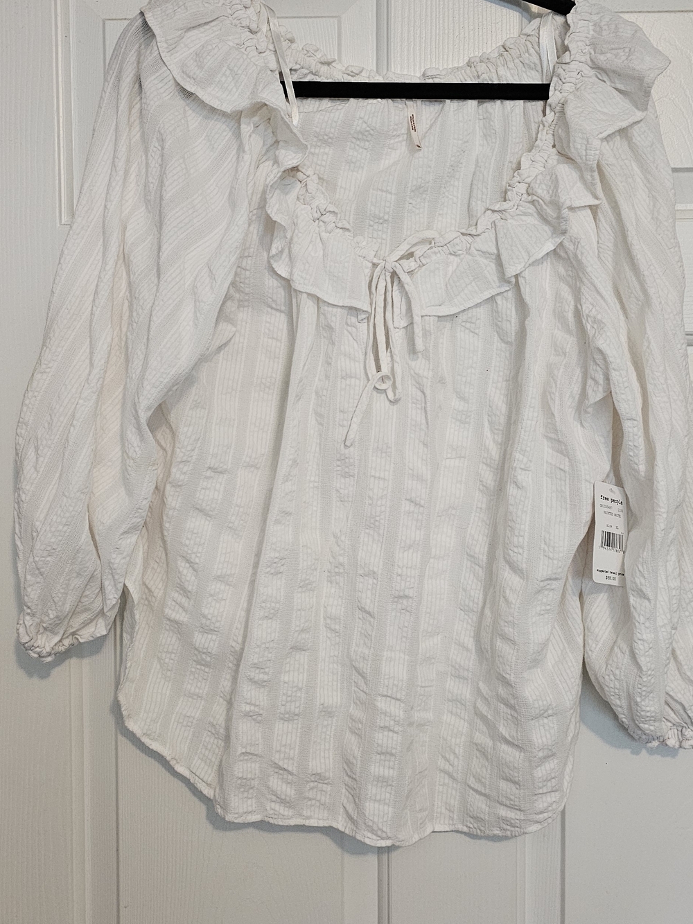 New With Tags Free People White Ruffled Peasant Blouse